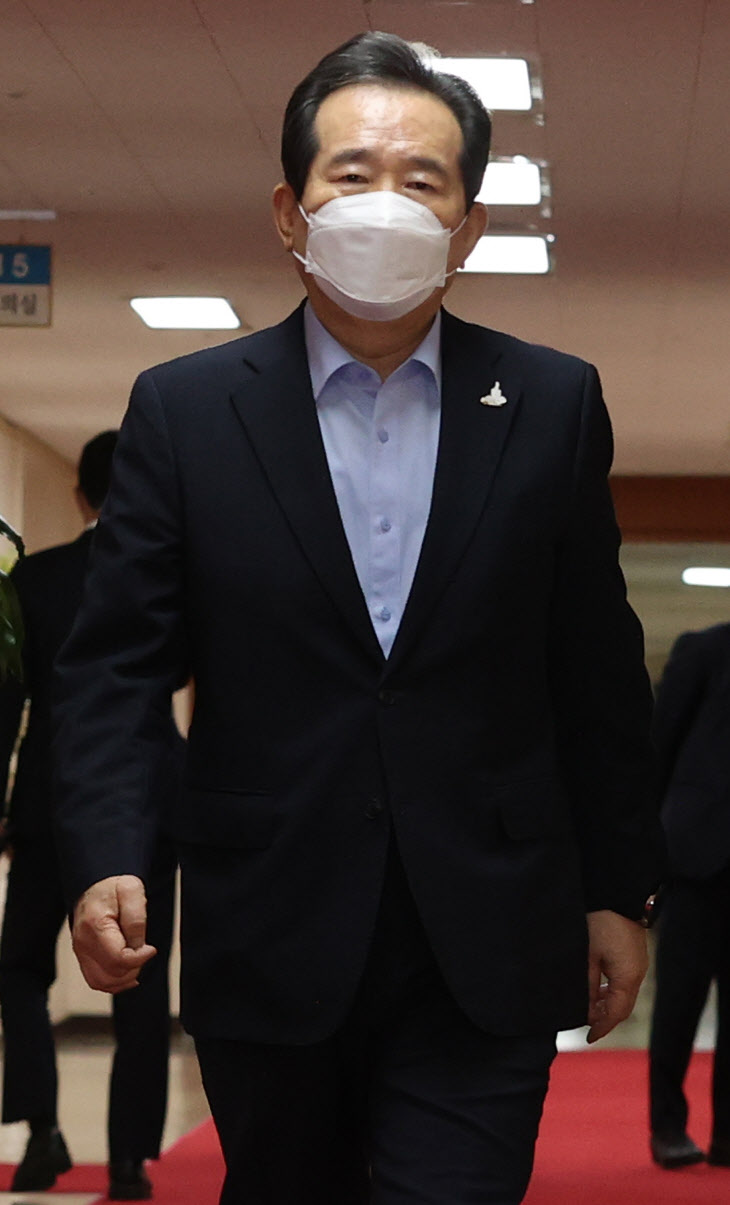 韩国总理室发生疫情：总理被紧急隔离，前一天曾见文在寅