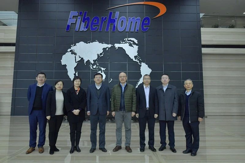 <a class='trsHotWords' href='http://info.stcn.com/dc/stock/?stockcode=SS600498'style='color: #2f67d1;text-decoration: none;' code='600498'target='_blank'>烽火通信</a>